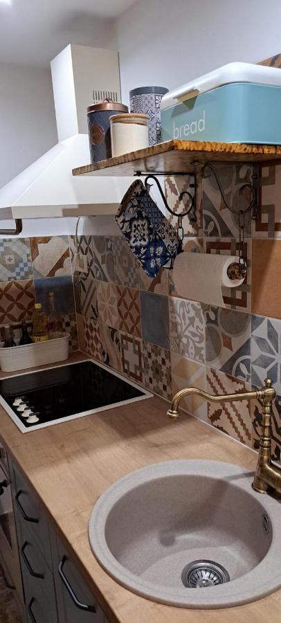 Apartment Fiora Kastela Bagian luar foto