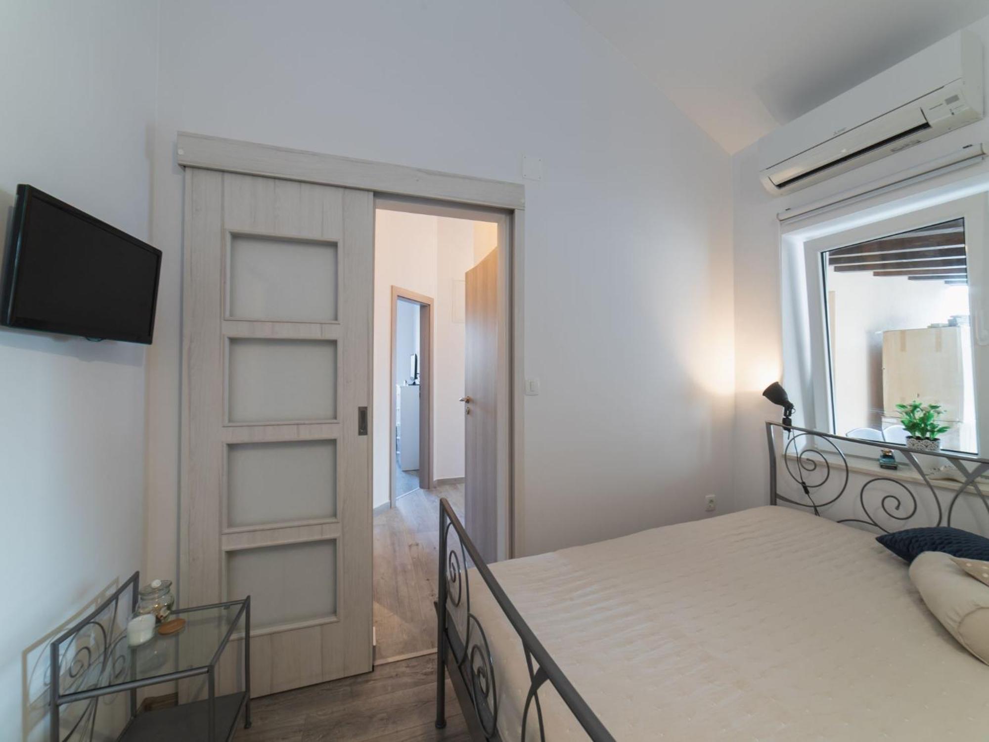 Apartment Fiora Kastela Ruang foto